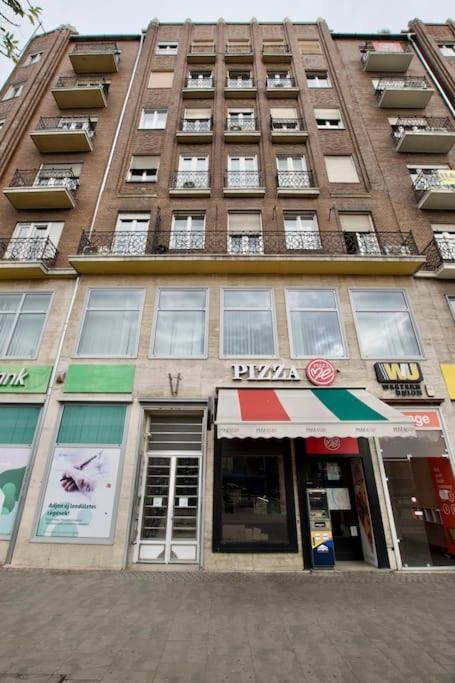 Premium Apartment By Hi - Central 2 Bedroom - Best View Budapest Exterior foto