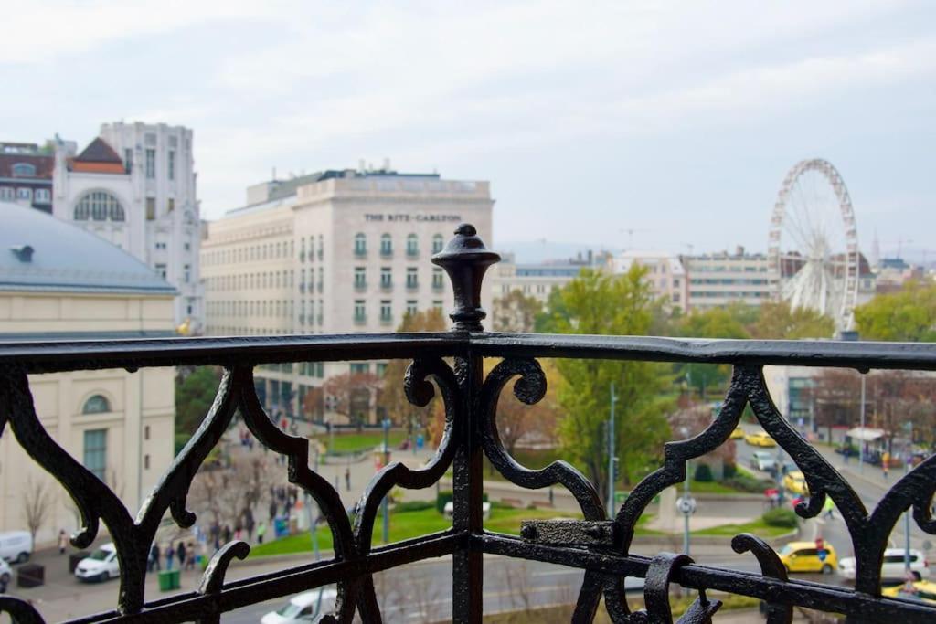 Premium Apartment By Hi - Central 2 Bedroom - Best View Budapest Exterior foto